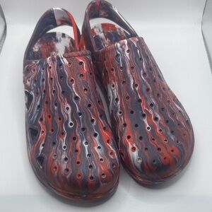 Totes Youth Red, White, and Blue Slip-On Clogs Size 4-5 Kids